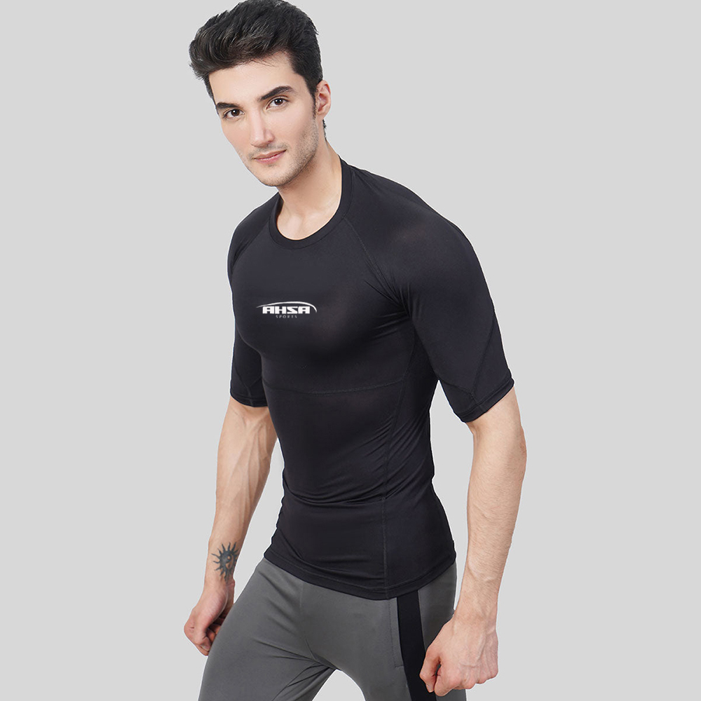 Classic Rash Guard for Versatile Wear